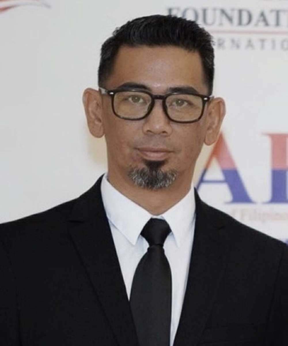 Michael Aguinaldo